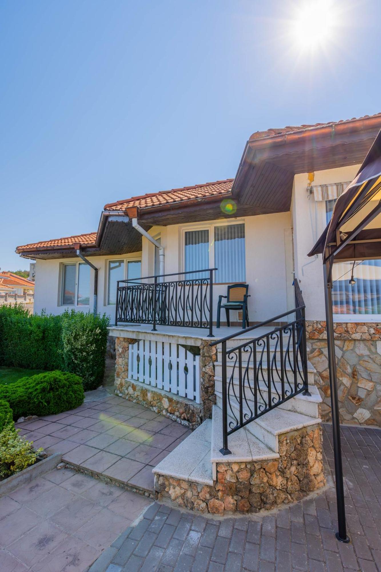 Geranium Holliday Villas Obrochishte 外观 照片